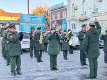 Служить Родине проводили с почестями