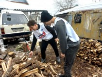 В Уссурийске семьи мобилизованных обеспечивают дровами 