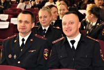 Заслуженными наградами отметили Уссурийских полицейских