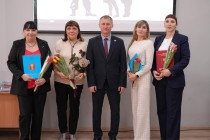 За бескорыстную помощь и безграничную любовь: поздравления с 8 марта принимают женщины-волонтеры