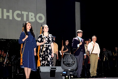Неугасима память поколений: концерт ко Дню Победы прошел в Уссурийске