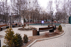 Оценили вместе: мониторинг благоустройства территории школы с депутатом уссурийской Думы