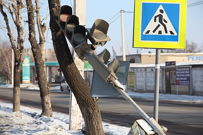 Новый светофор будет установлен на перекрестке улиц Горького и Комарова
