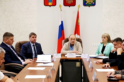 Депутаты обсудили подготовку к отопительному сезону