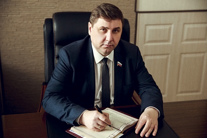 Александр Черныш поблагодарил уссурийцев за активное участие в голосовании по поправкам в Конституции РФ