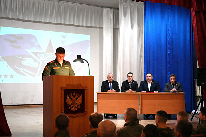 За заслуги перед Родиной: церемония награждения военнослужащих