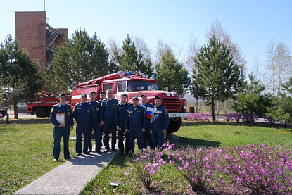 Награды за отвагу: в Уссурийске отметили заслуги пожарных в честь годовщины службы