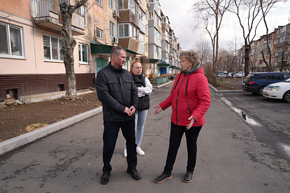 Андрей Подоплелов оценил благоустройство дворов и отреагировал на жалобы жителей