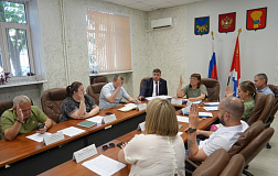 В Думе обсудили развитие ТОСов и присвоение почётных званий