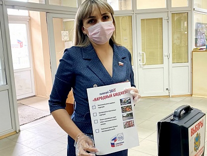 Молодой депутат Думы Ирина Казанцева проголосовала за поправки Конституции РФ