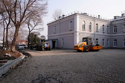 Депутаты уссурийской Думы оценили ремонт в образовательных организациях округа