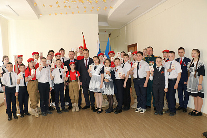 С честью и гордостью неси высокое звание юнармейца!