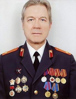 Поздравляю с днём рождения Геннадия Николаевича Медведева - Почётного гражданина Уссурийского городского округа!