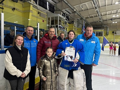 Страсти на льду: в Уссурийске прошел турнир по хоккею среди дворовых команд
