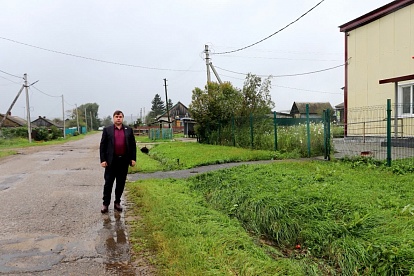 Александр Черныш осмотрел дороги к селу Линевичи и поселку Партизан